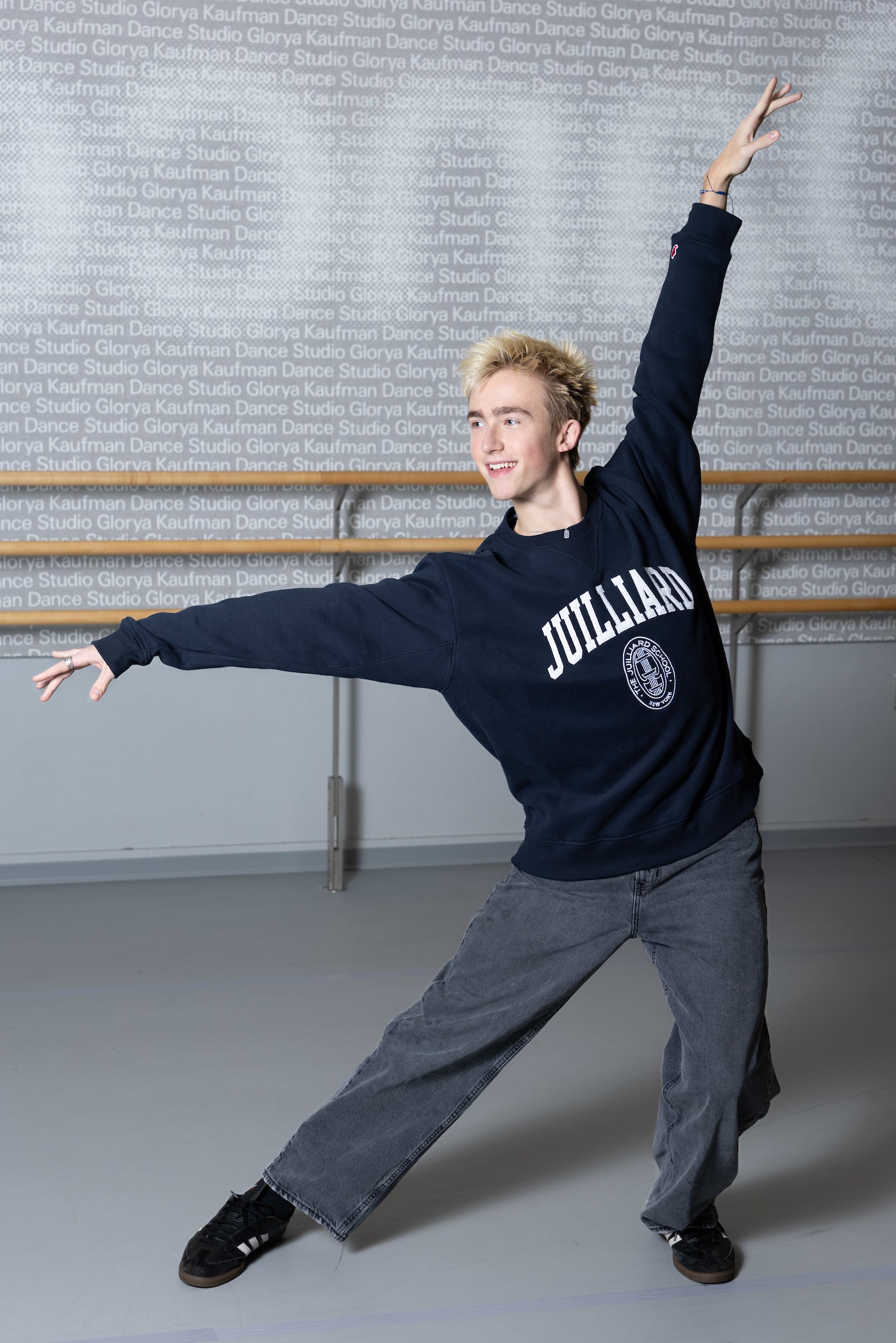 Sweatshirt: 1991 Embroidered Crew