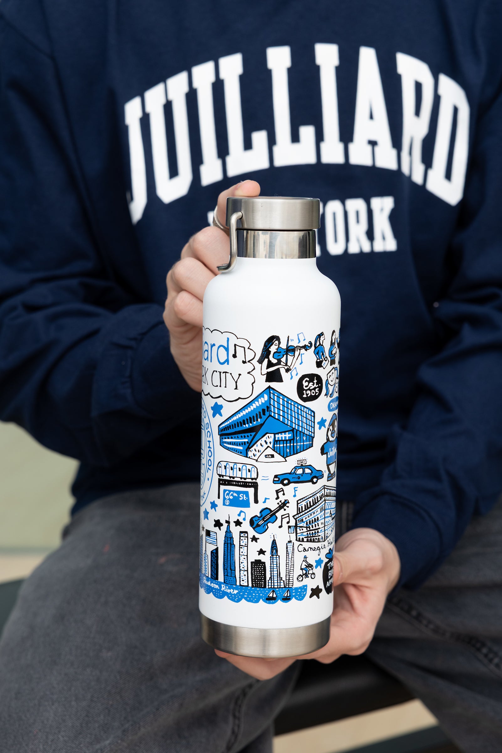 Water Bottle: 25oz Gigi metal with Julia Gash Art for Juilliard