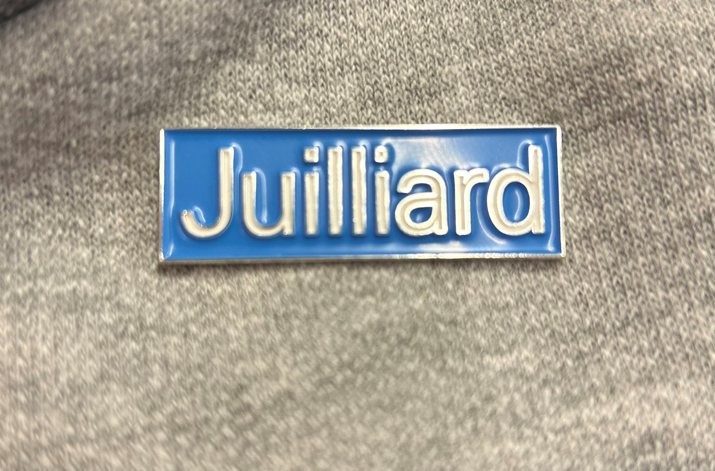 Pin: Juilliard logo, brass (1.5")