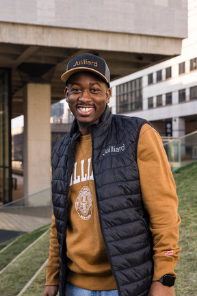 Cap: Mesh back mid pro snapback Juilliard logo