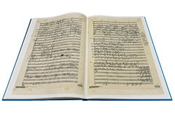 Schoenberg: Concerto for Piano and Orchestra Op. 42 Facsimile of the Autograph, Clothbound