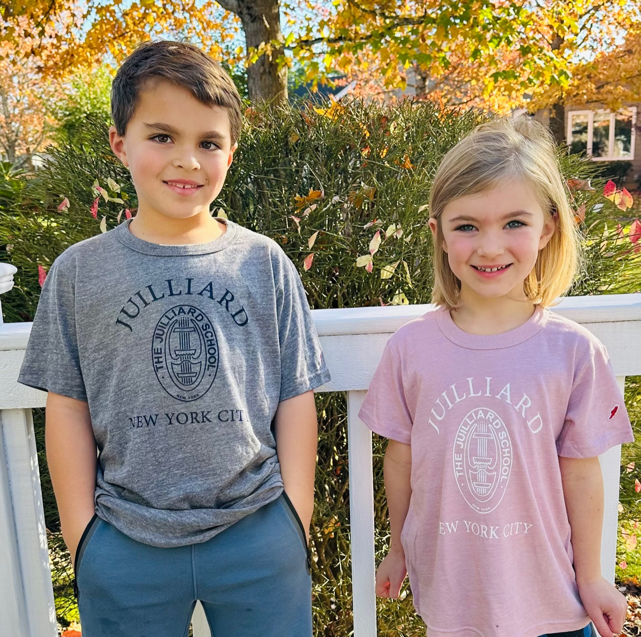 T-Shirt: Juilliard Unisex YOUTH