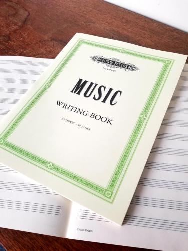 Peters Music Writing Book: Large 9x12 Portrait