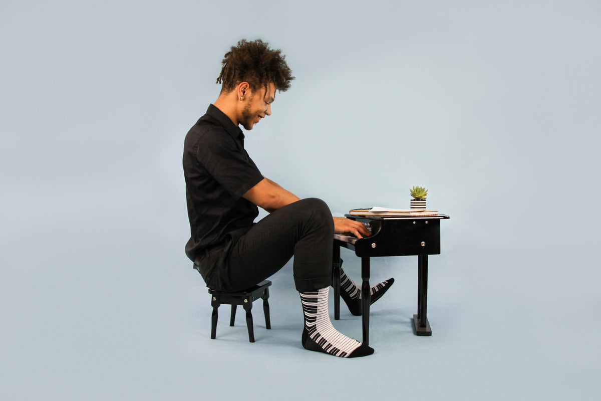 Socks: Piano Keyboard Men's Size